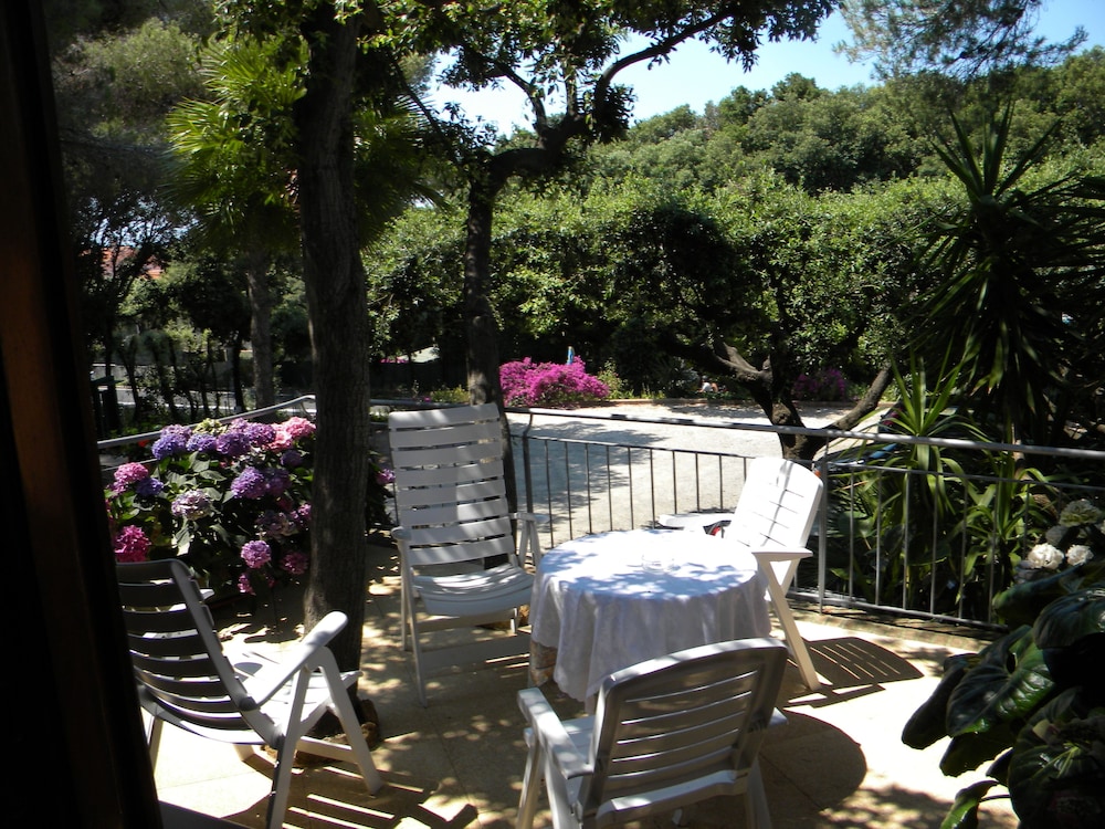 Hotel La Rosa Del Tirreno 4/40