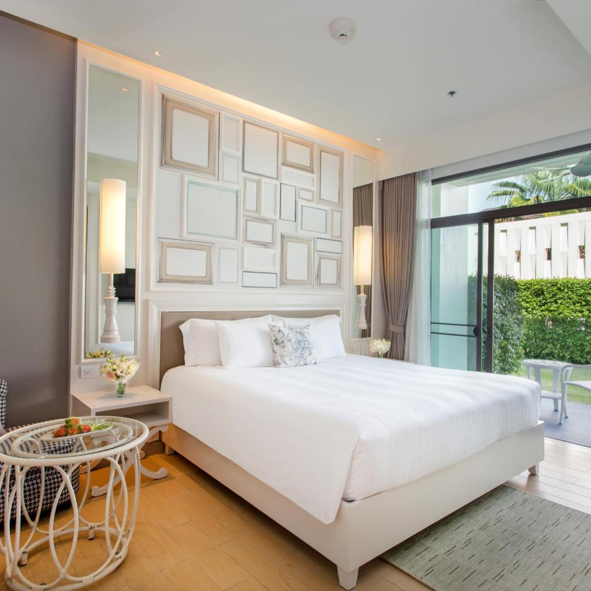 Garden, Superior, King Bed