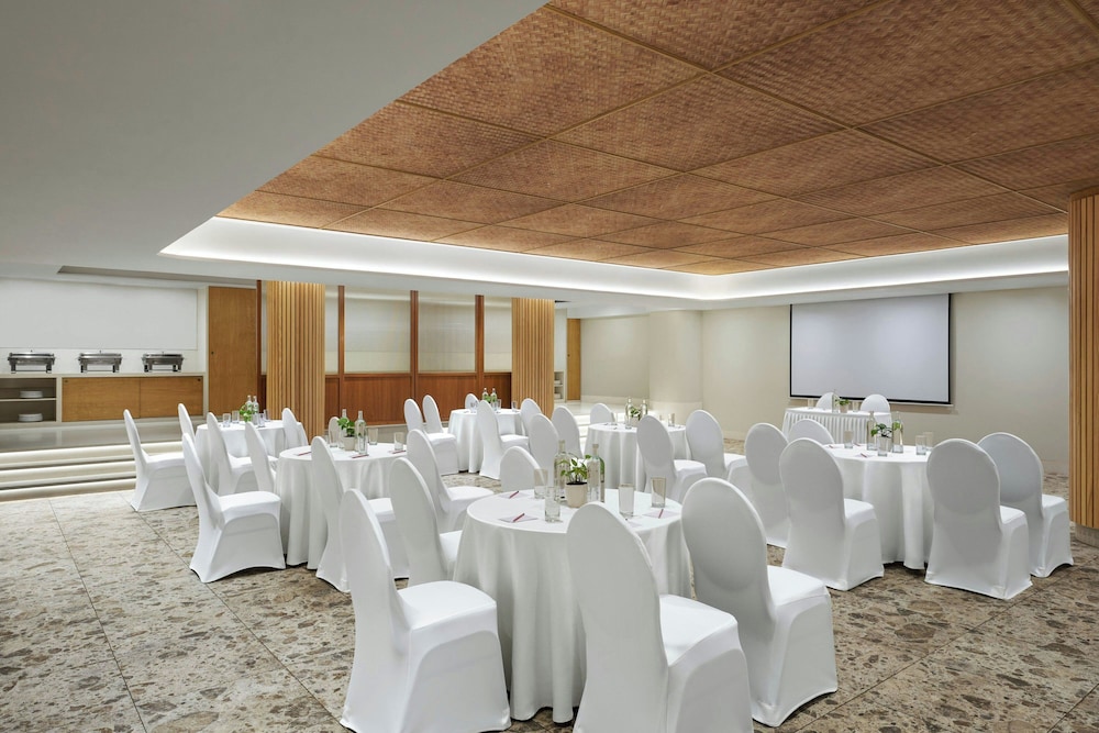 The Fern Residency Mumbai 51/56