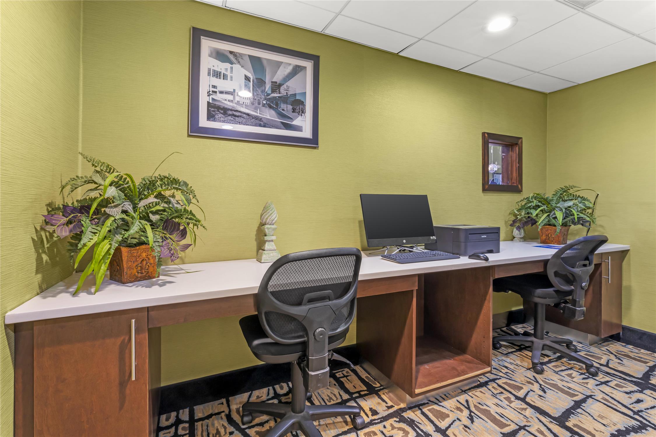 Best Western Plus McDonough Inn & Suites 50/55