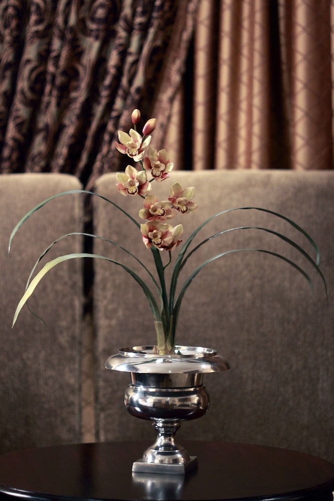 Fusion Boutique Hotel 56/68