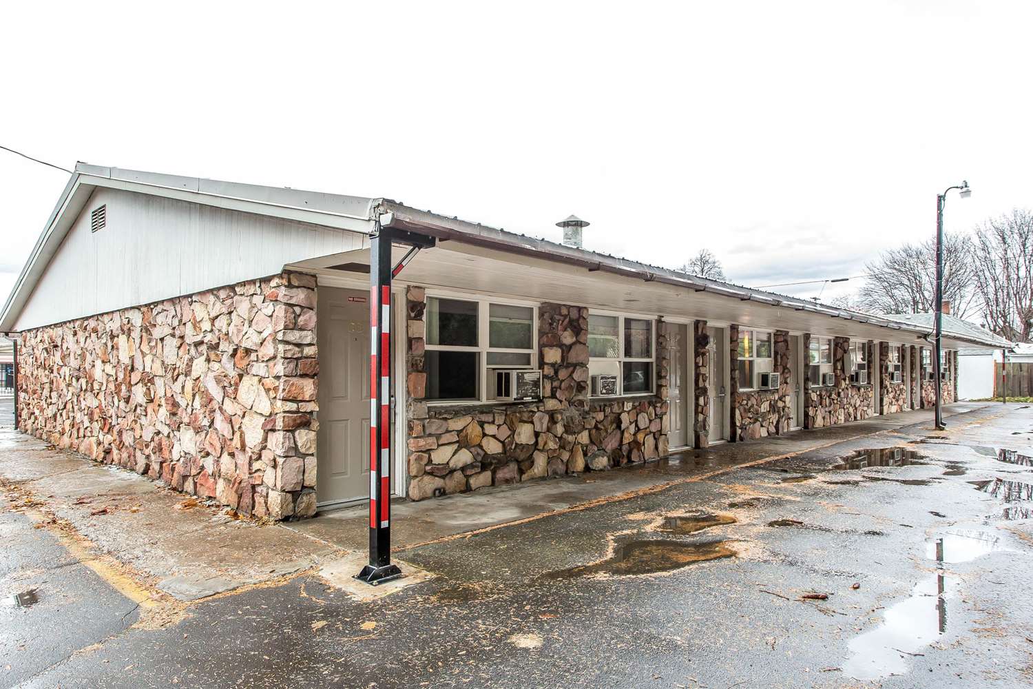 Rodeway Inn La Grande 3/7