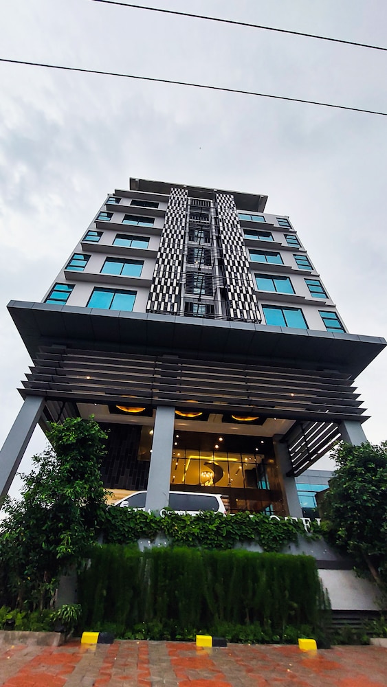 Eastern Hotel Bojonegoro 1/50