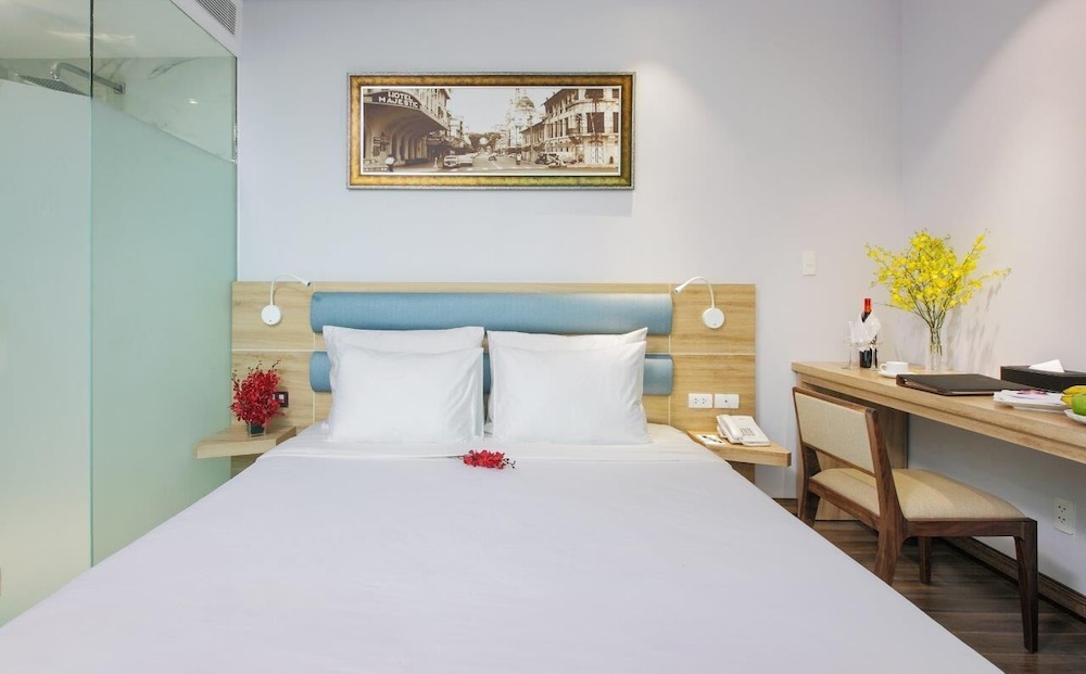 Adora Mira Hotel (formerly Ramada Encore By Wyndham Saigon D1) 13/50