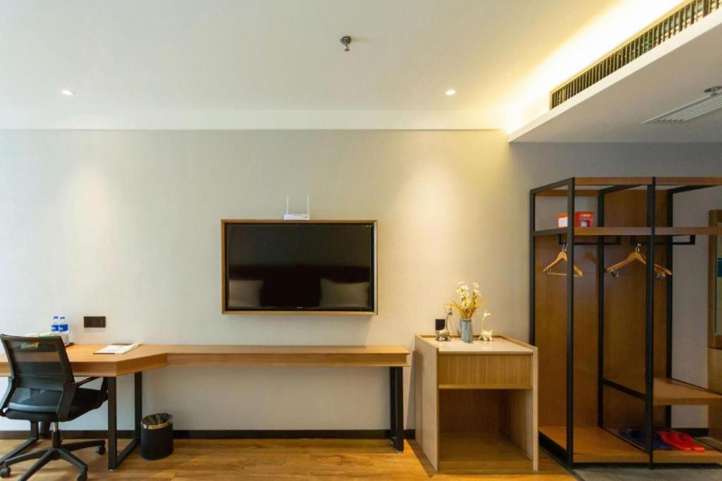 GreenTree Inn Datong High-speed Railway Station Wanda Plaza Fangte Express Hotel 44/48