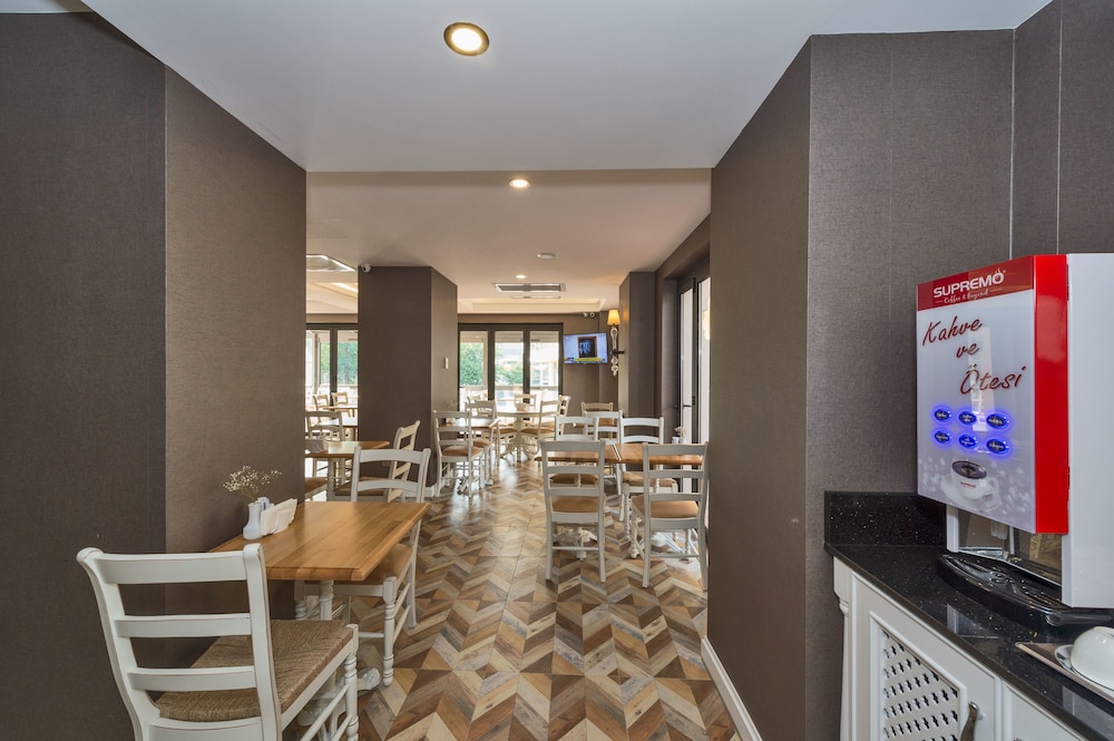 HANNA HOTEL 58/69