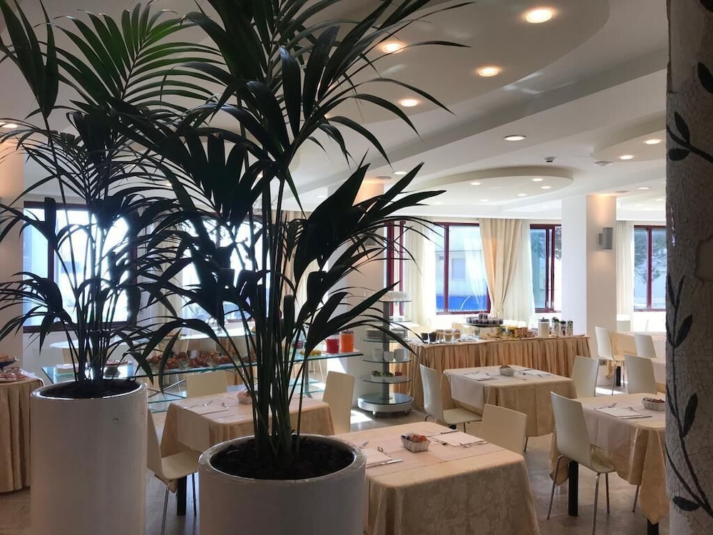 Hotel Caraibi 36/50