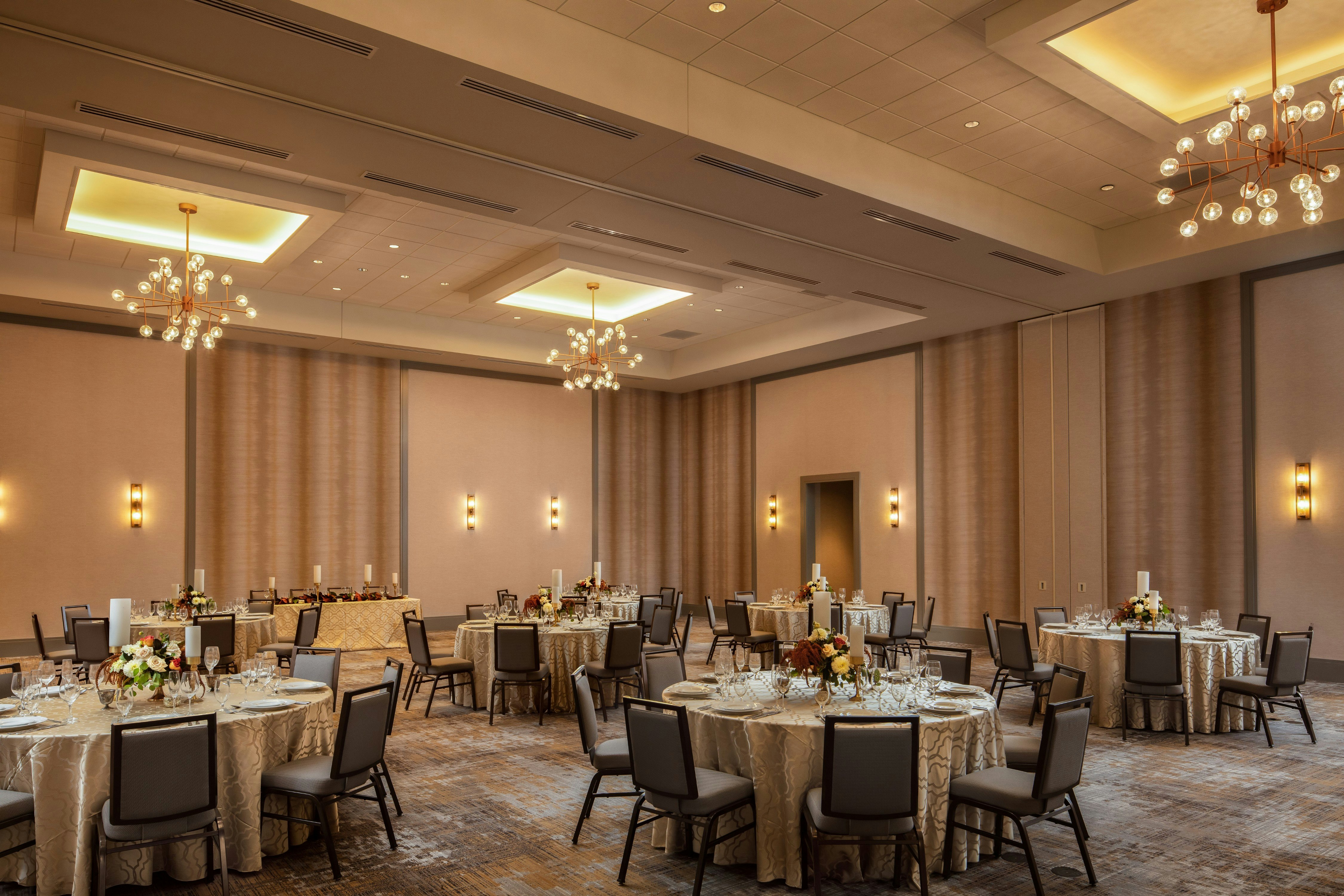 Embassy Suites by Hilton South Bend at Notre Dame 41/63
