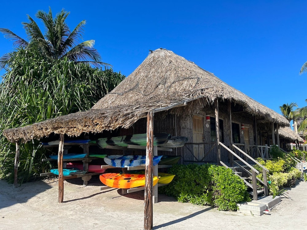 Captain Morgans Retreat 73/80