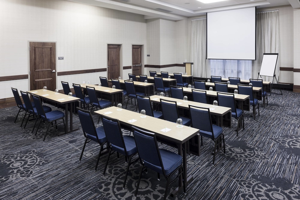 Residence Inn By Marriott Richmond Downtown 44/46