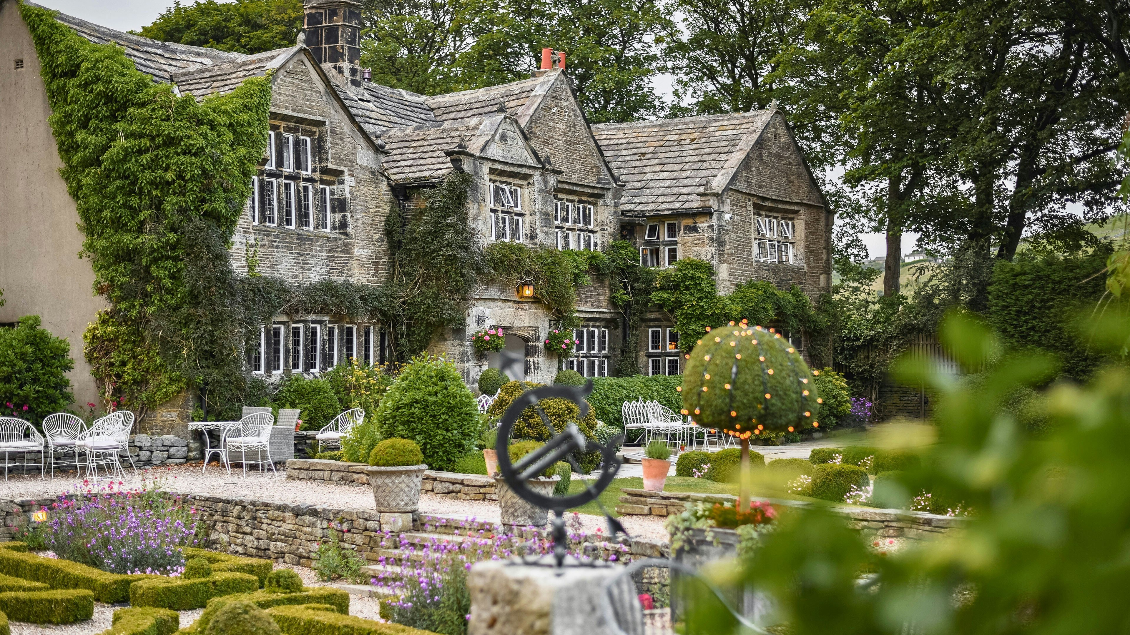 Holdsworth House 37/38