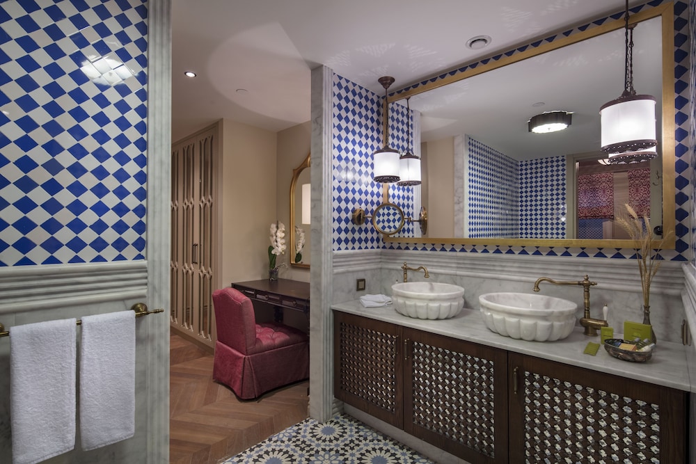 Hagia Sofia Mansions Istanbul Curio Collection By Hilton 8/94