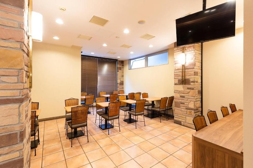 R&B Hotel Higashi Nihonbashi 54/58