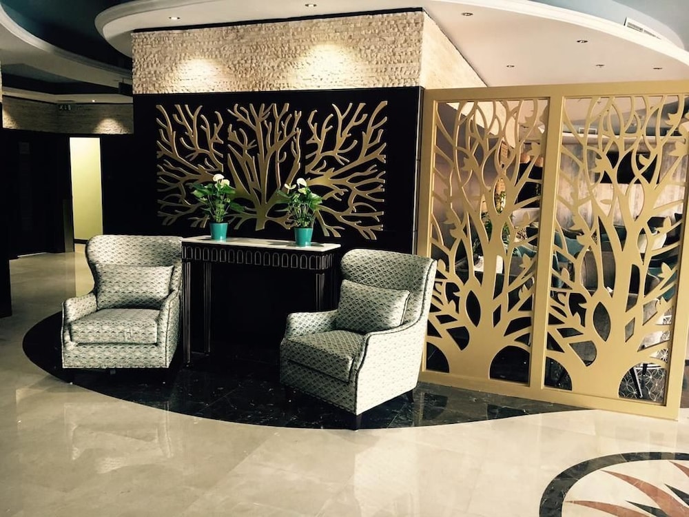 Royal View Hotel 37/59