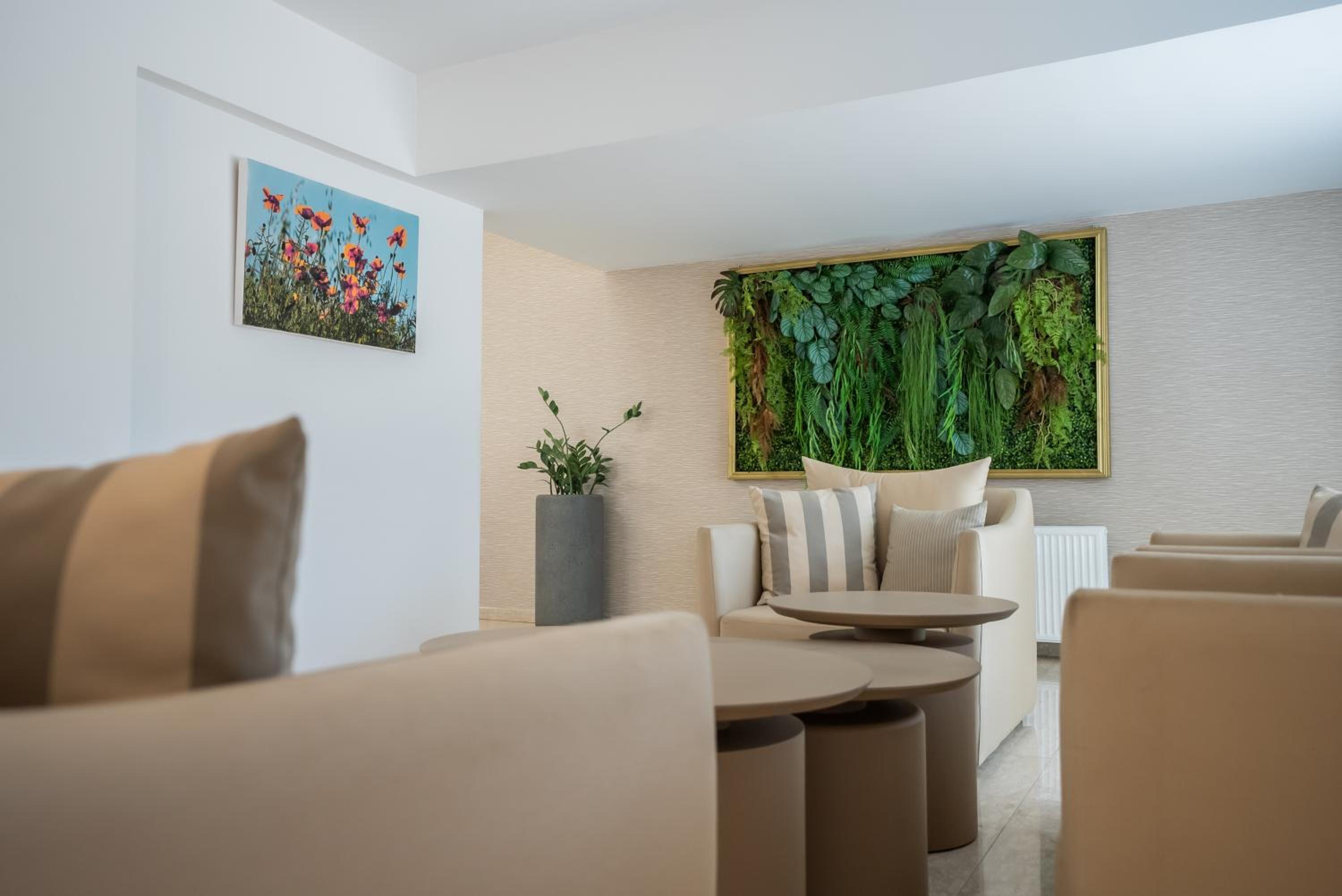 Liquid Hotel Apartments 44/62