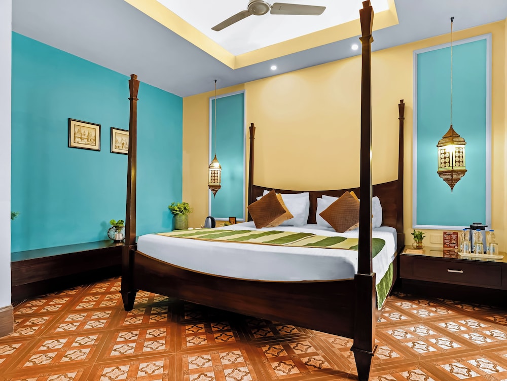جناح بسرير كوين وسرير فردي، Ajanta 3/10