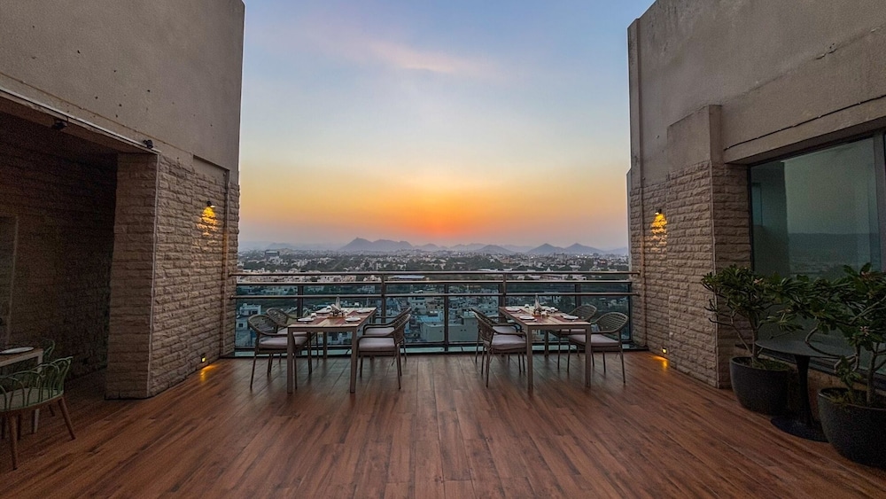 Pride Hotel Udaipur 18/45