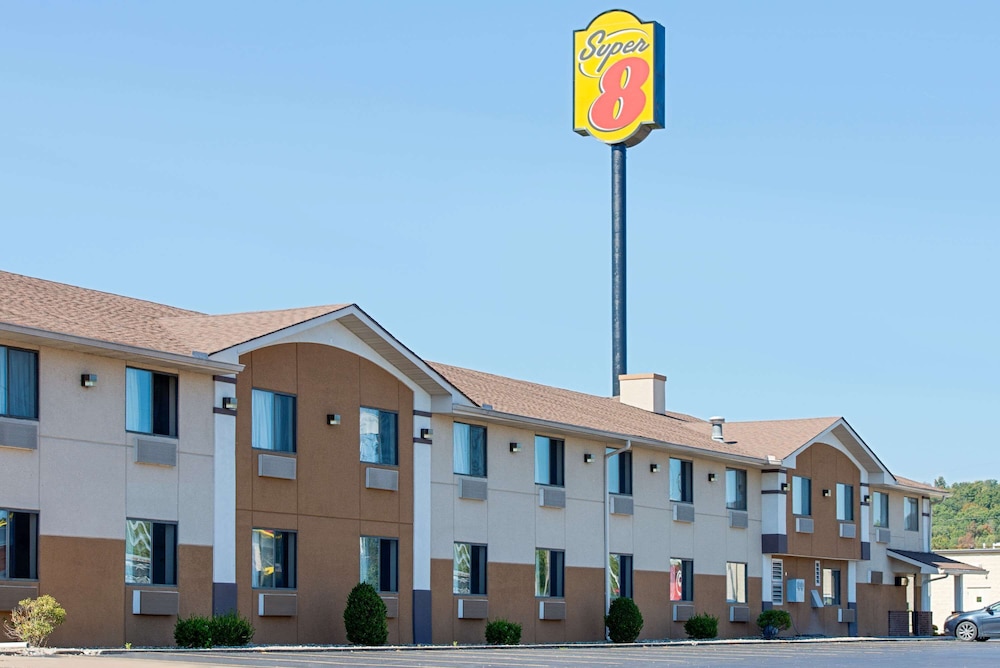 Super 8 By Wyndham Ripley 1/23