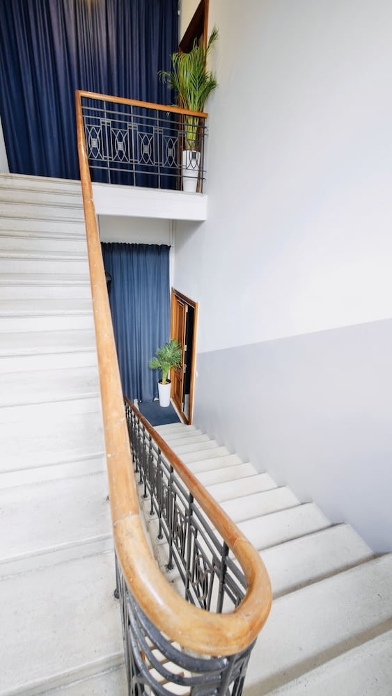 Szewska 22 Boutique 5/50
