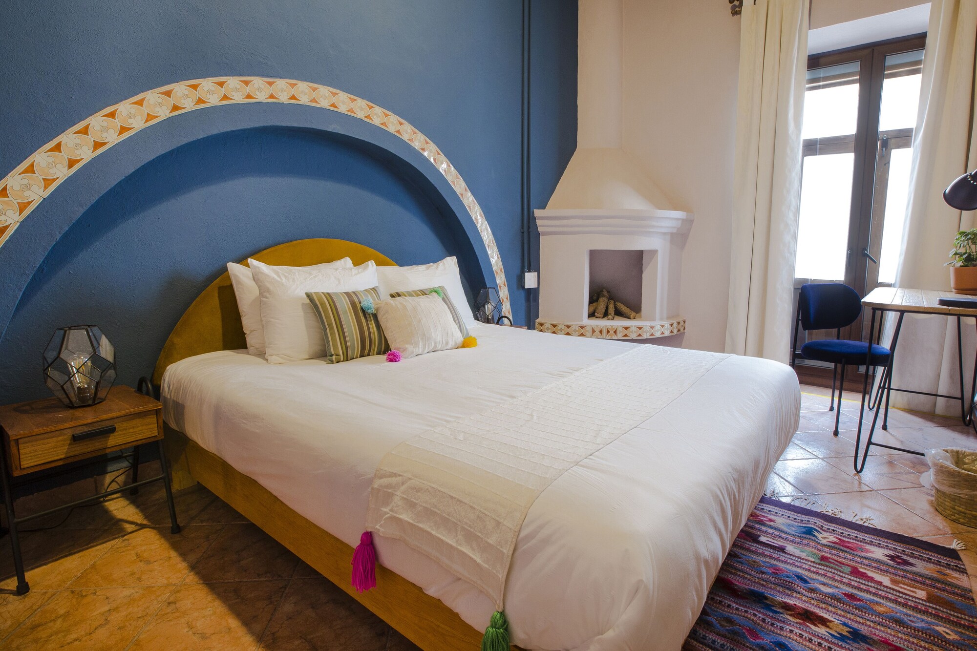 PREMIUM, QUEEN BED, BALCONY