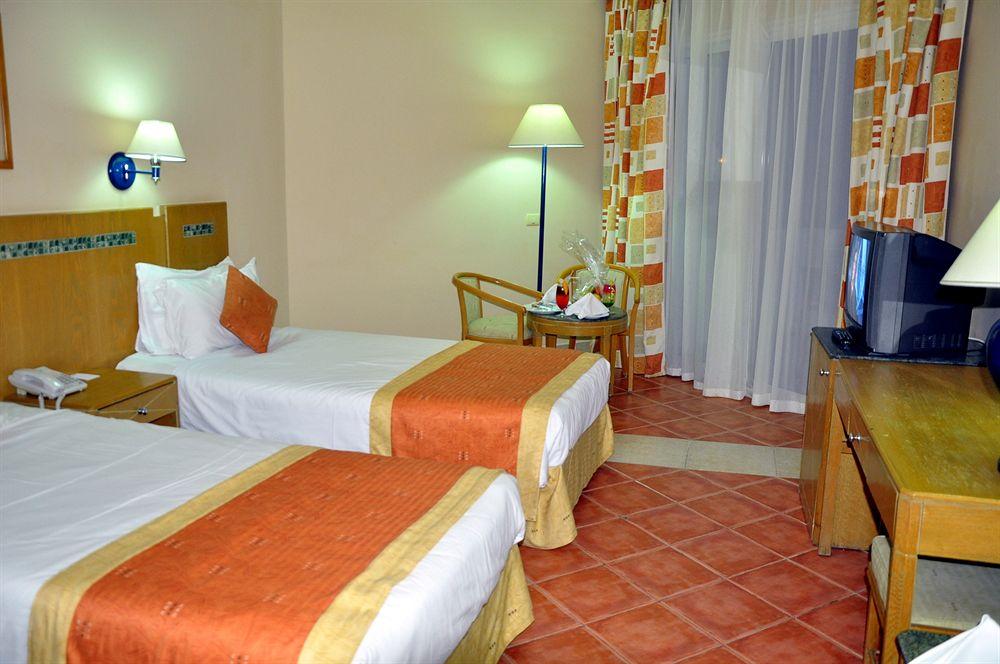 Ivy Cyrene Sharm Resorts Adults Only +13 18/50