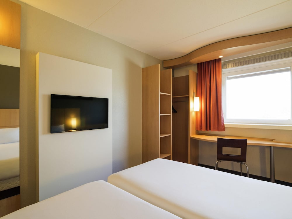IBIS UTRECHT 18/61