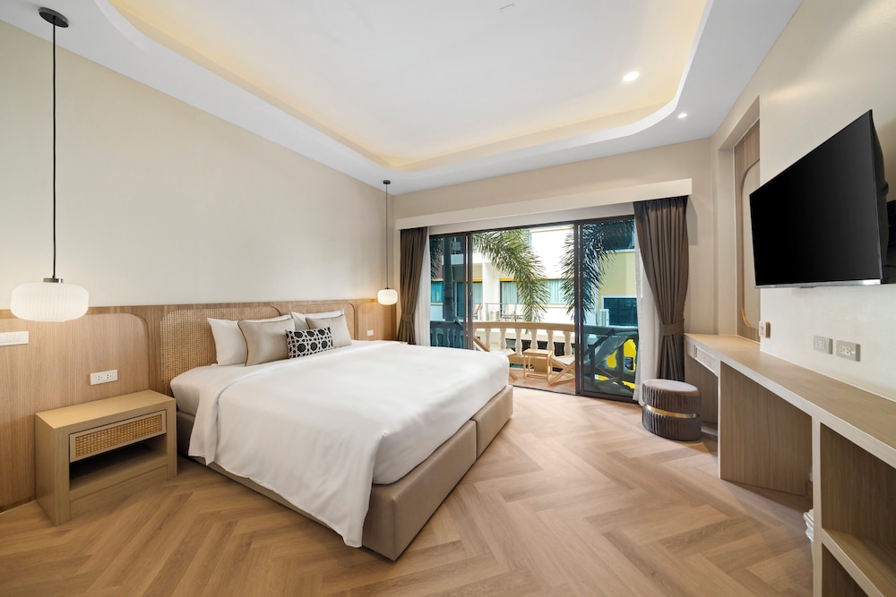 Buasri Boutique Patong 12/100