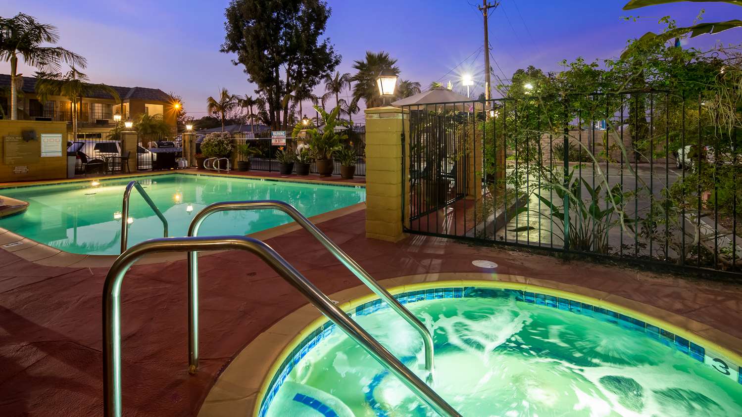 Best Western Palm Garden Inn 10/16