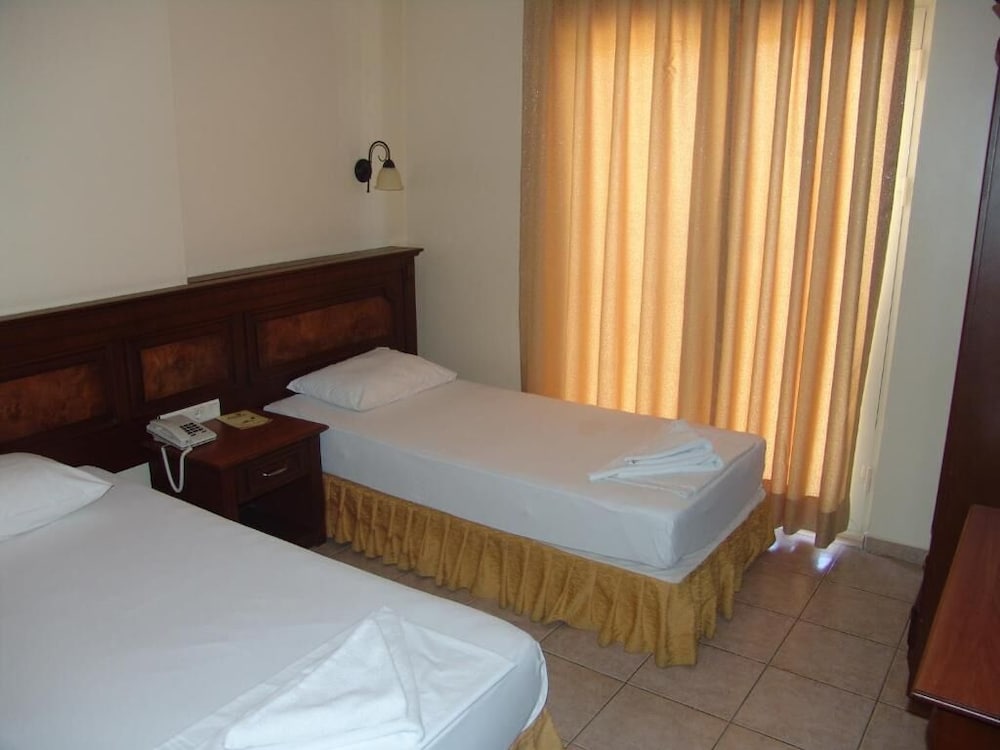 Club Amaris Apartments 12/36