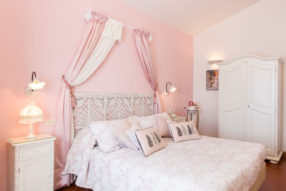 Room, Single, Double Bed