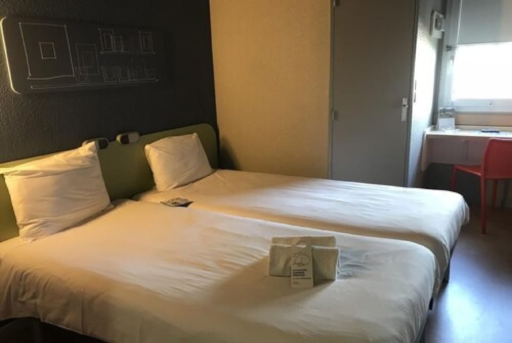 ibis budget Arles Sud Fourchon 18/43