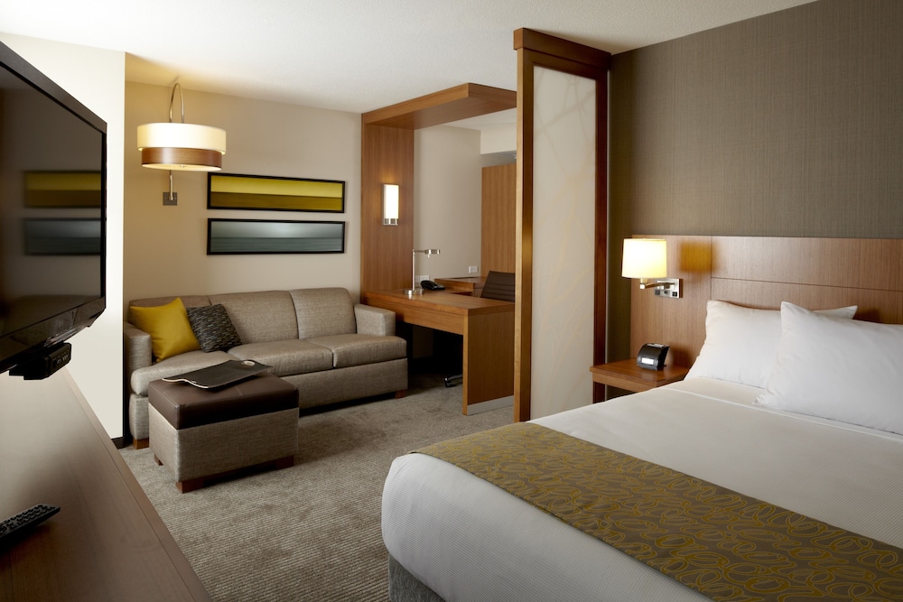 Hyatt Place Calgary Airport 11/54
