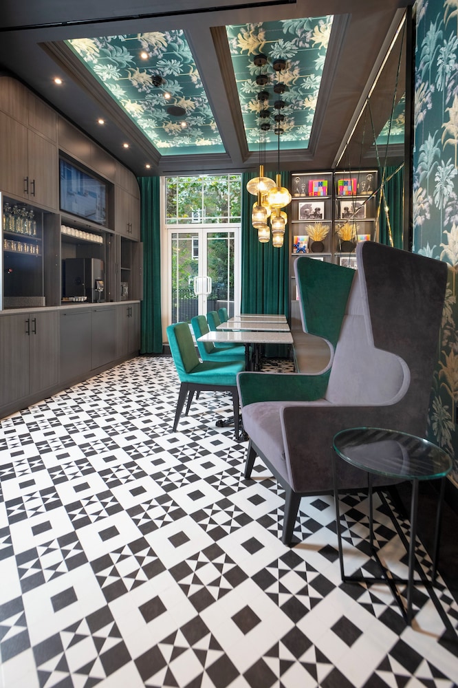 Brit Hotels Earls Court 37/54