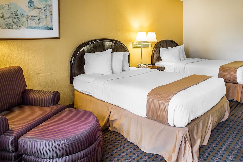 Rodeway Inn & Suites Carrollton, GA 5/42
