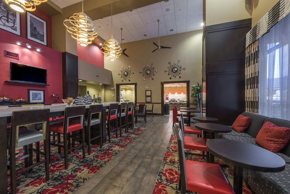 Hampton Inn and Suites Salt Lake City / Univ Foothill Dr UT 62/69