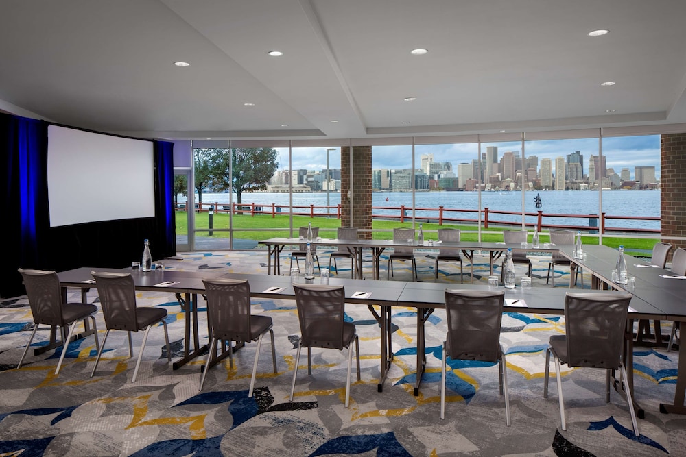 Hyatt Regency Boston Harbor 52/72