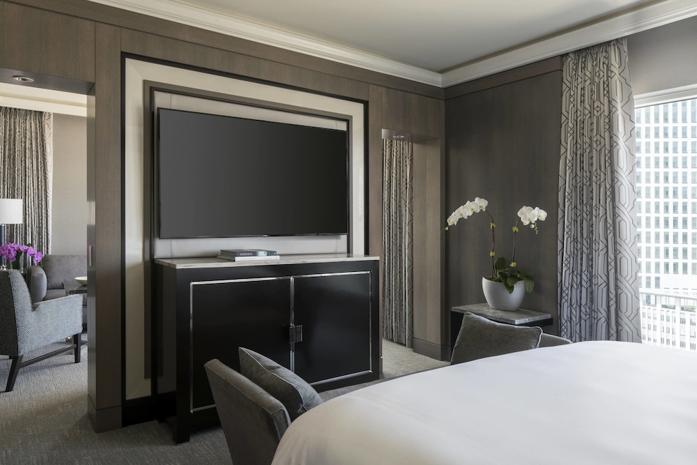 THE RITZ-CARLTON CLEVELAND 8/49