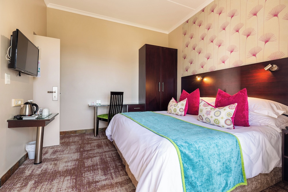 Signal Hill Lodge 14/65