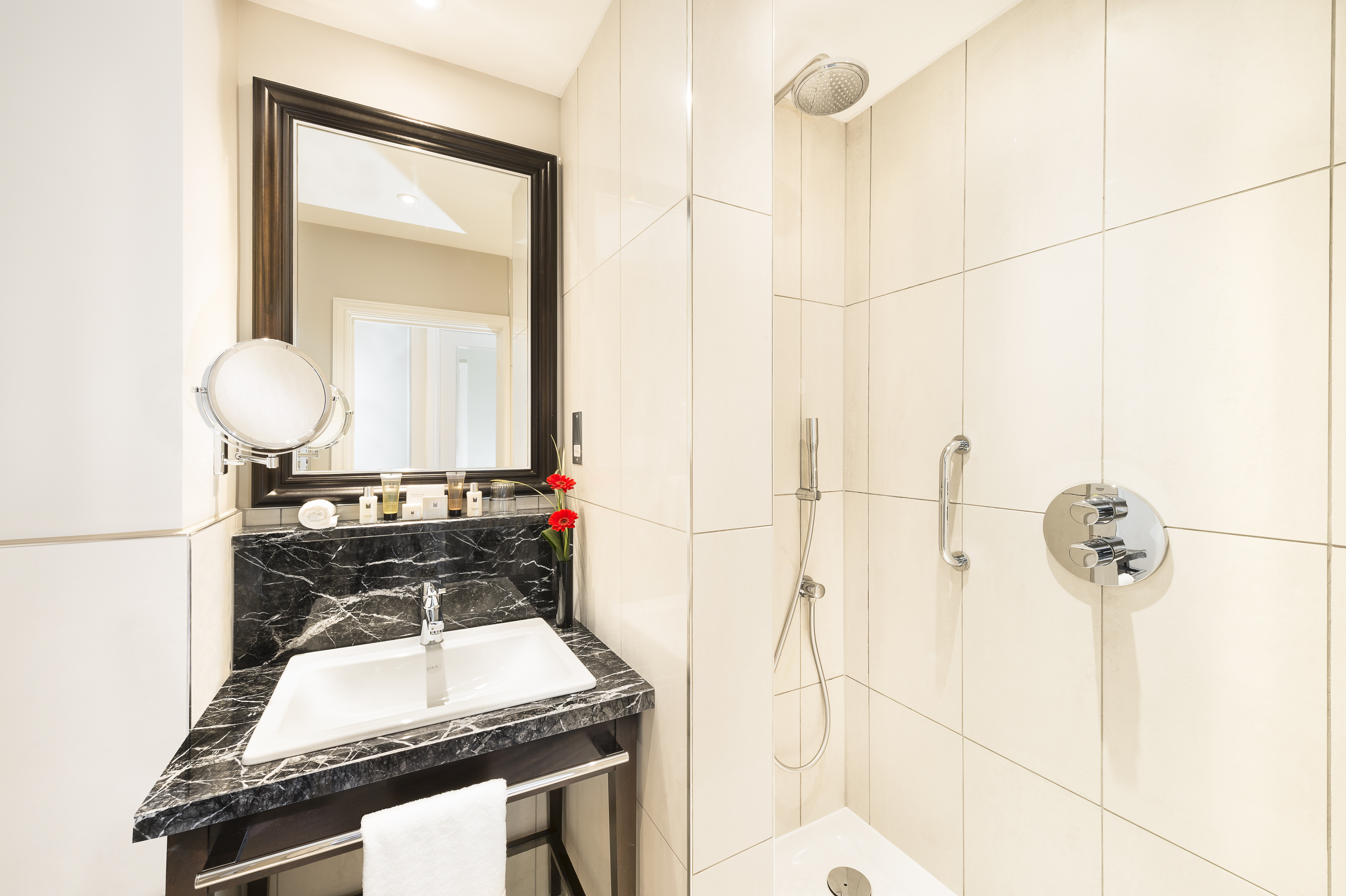 غرفة قياسية مفردة بسرير فردي، The Baileys Hotel London 4/4