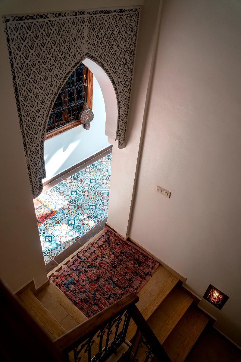 Riad Nouhal 25/38