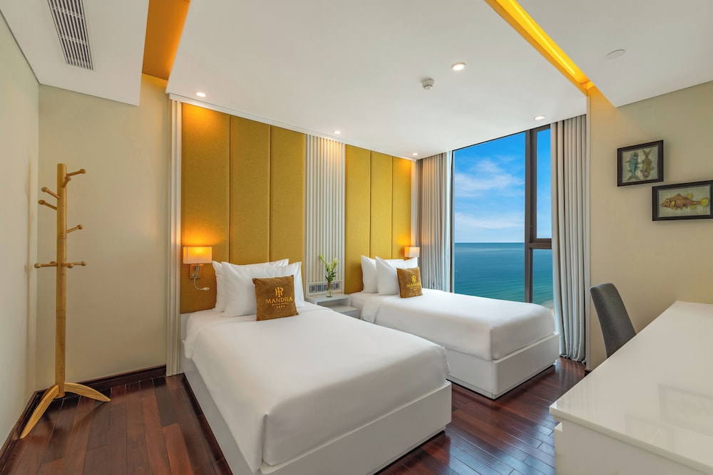 2 BEDROOMS, APARTMENT, PARTIAL OCEAN VIEW