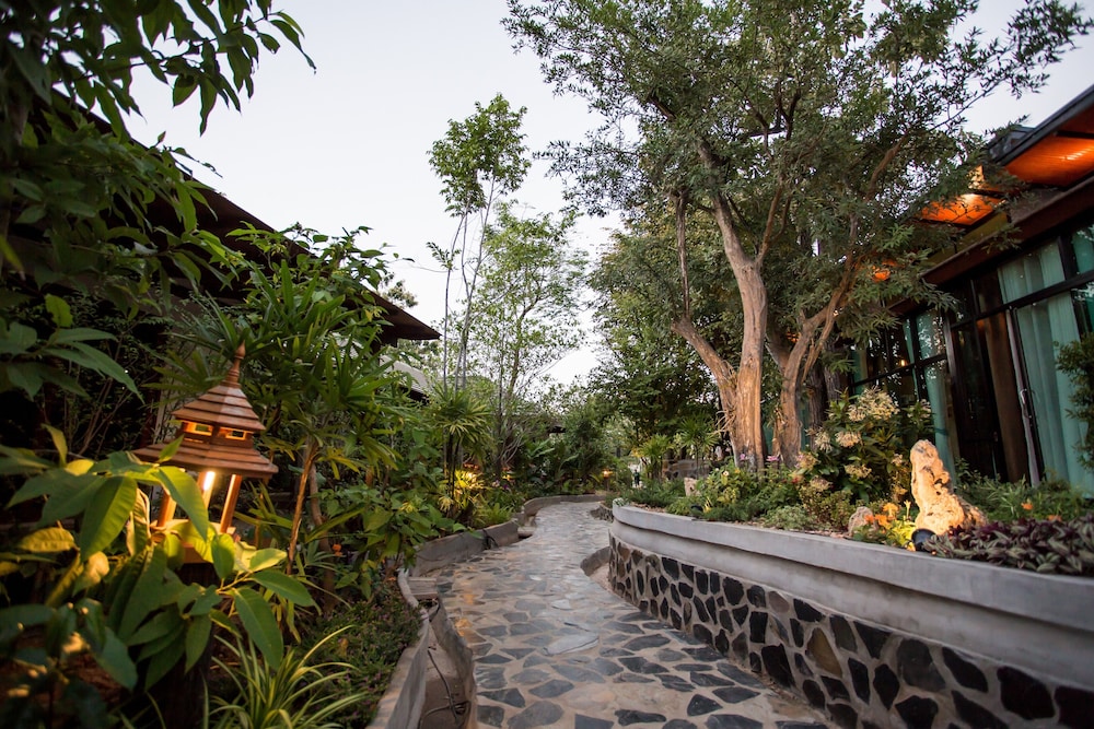 Foresto Sukhothai Guesthome 59/63