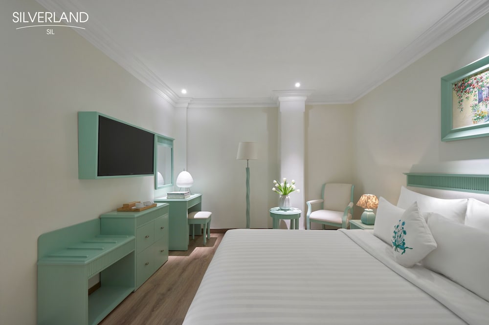 SUPERIOR, DOUBLE BED, NO WINDOW