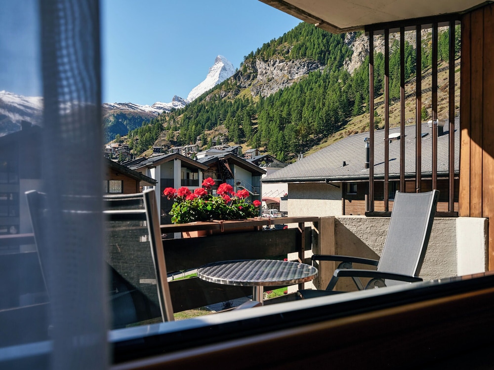Ambassador Zermatt 30/50