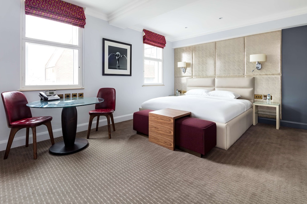 Radisson Blu Edwardian Mercer Street Hotel 23/71
