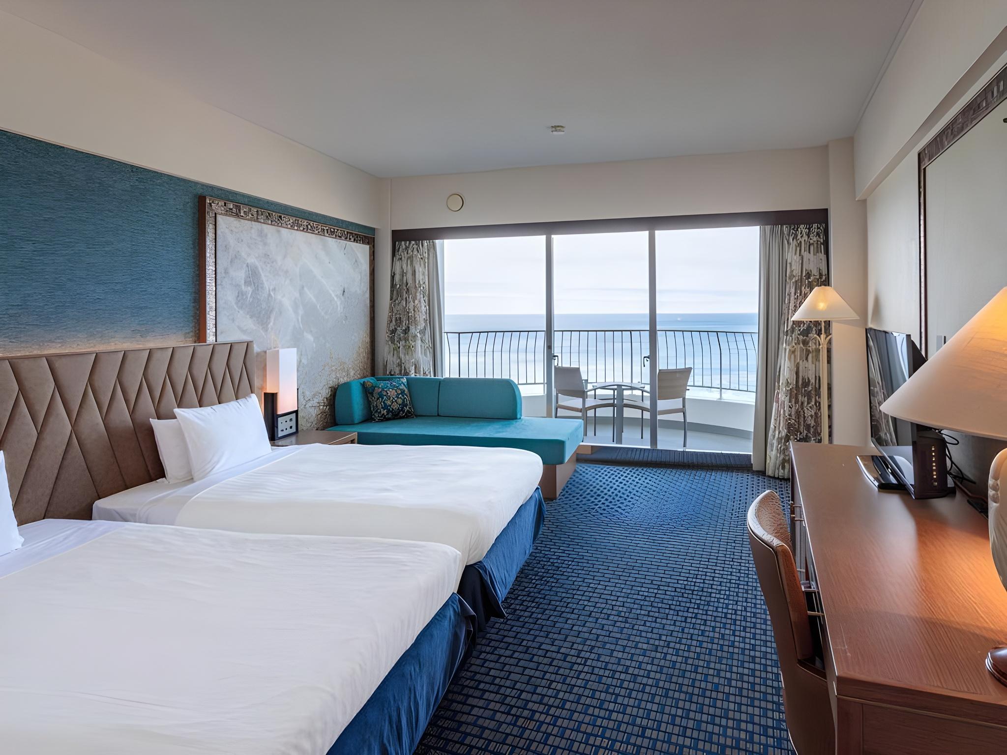Superior, Twin Beds, Ocean Front