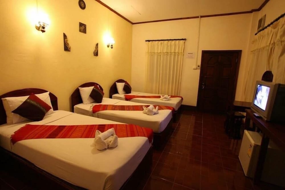 Vangsavath Hotel 41/81