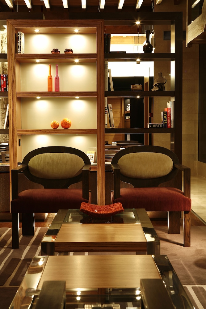 HOTEL ALTAIR 6/40
