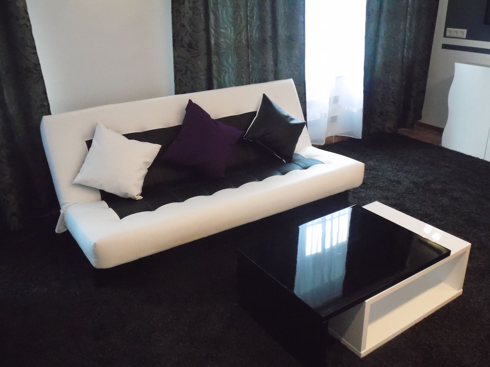 Rheingoldhotel 39/63