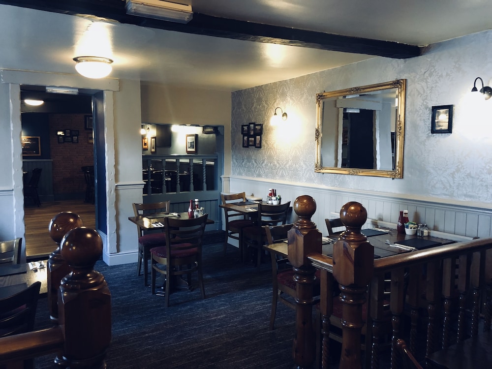 The Old Post Office 14/16
